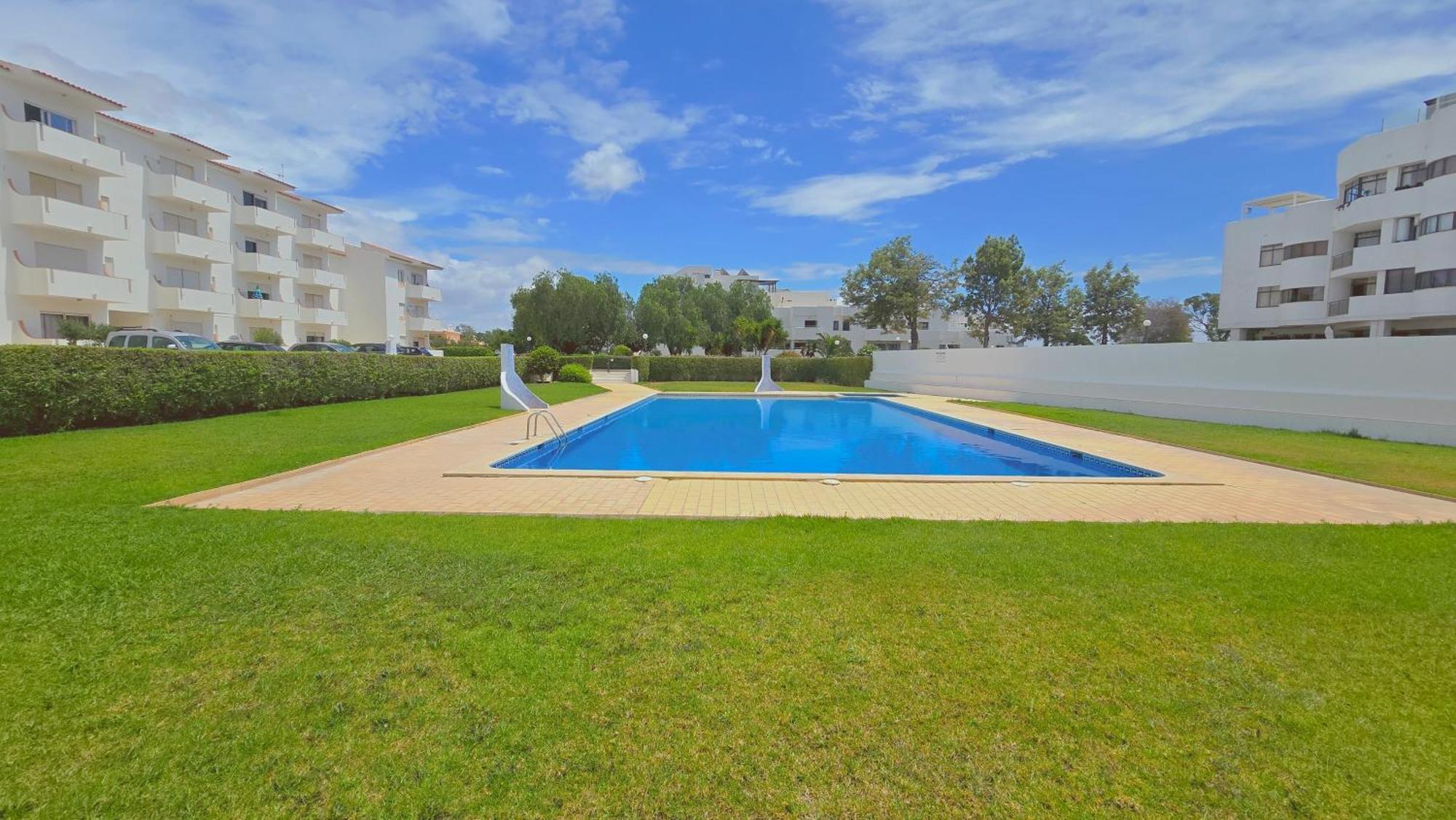 Praia Eulalia With Pool And 5 Minutes From The Beach Albufeira Eksteriør bilde