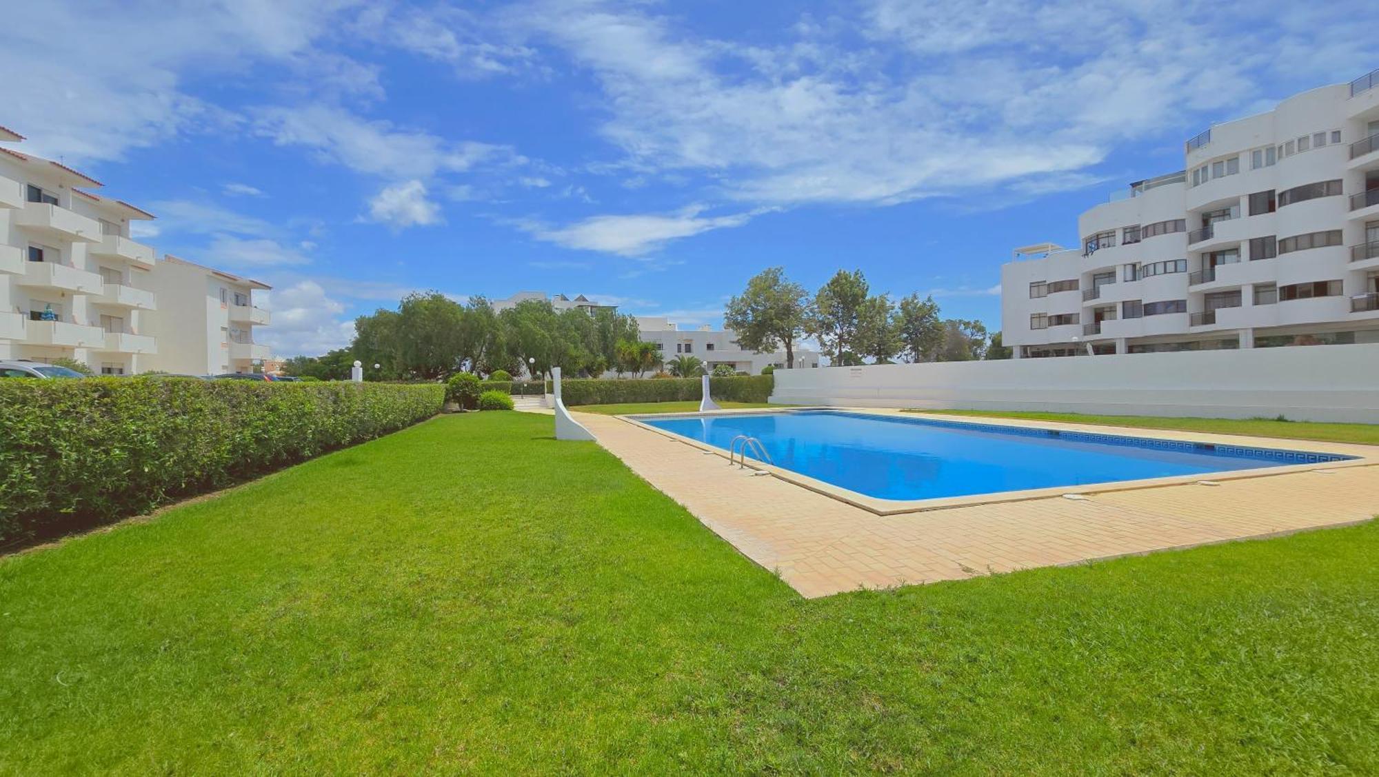 Praia Eulalia With Pool And 5 Minutes From The Beach Albufeira Eksteriør bilde